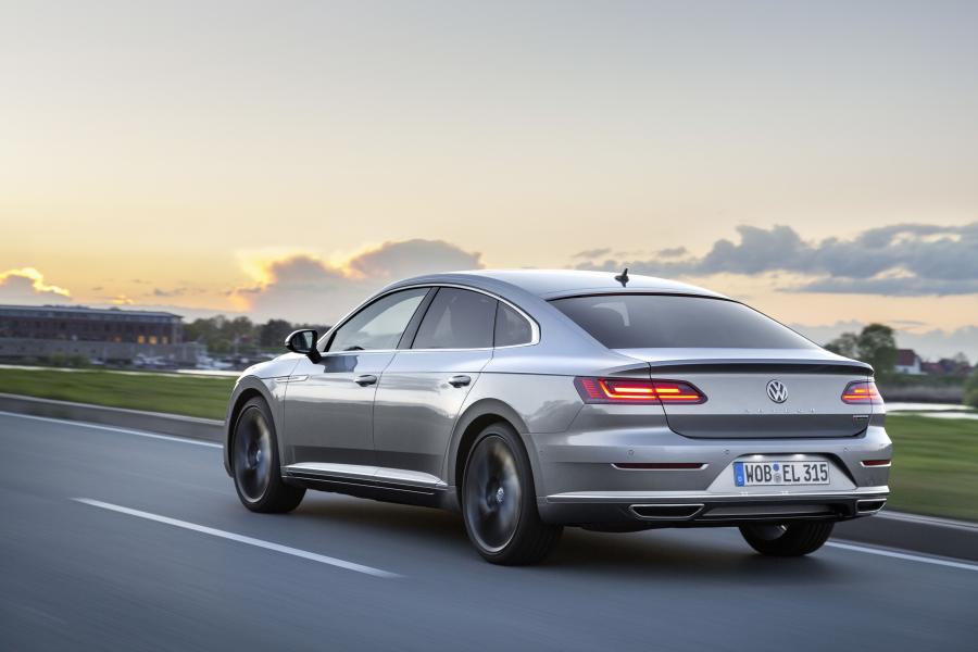  Volkswagen Arteon Elegance 2017 года  (WW) (фото 35 из 70)